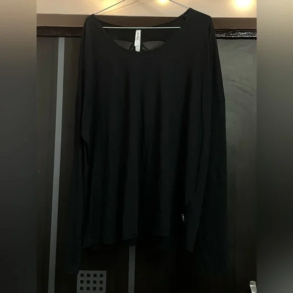 New | Imported Party Black Top with ripped back - Picture 3 of 5